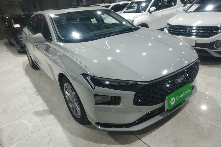福特 蒙迪欧 2023款 EcoBoost 180 豪华型车身外观3