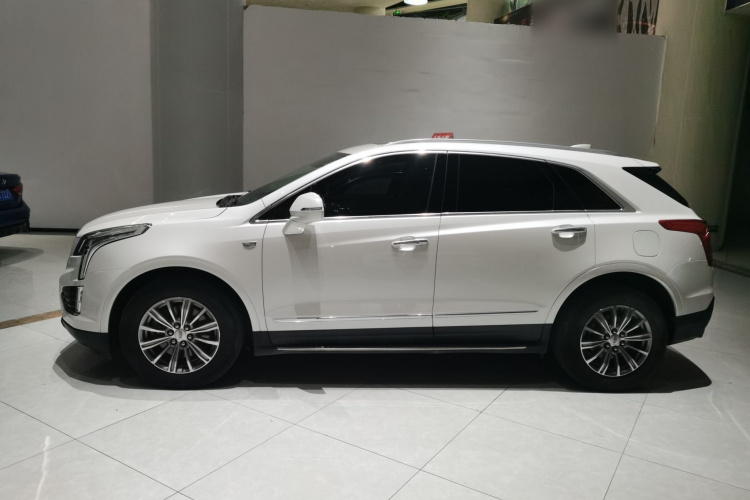 凯迪拉克XT5 2016款 28T 四驱豪华型车身外观4