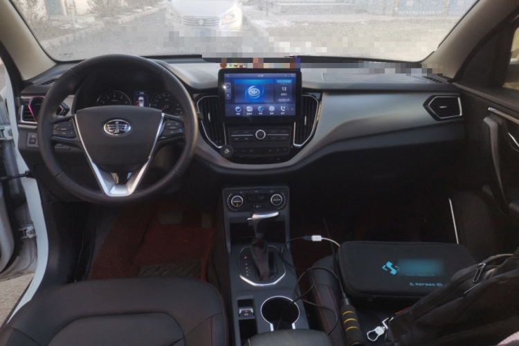 一汽 森雅R7 2017款 1.6L 自动智能型中控内饰12