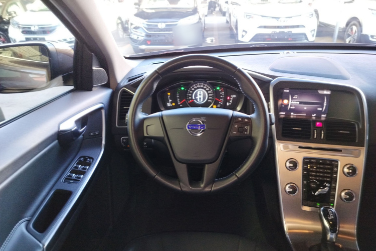 沃尔沃XC60 2017款 T5 智行升级版中控内饰13