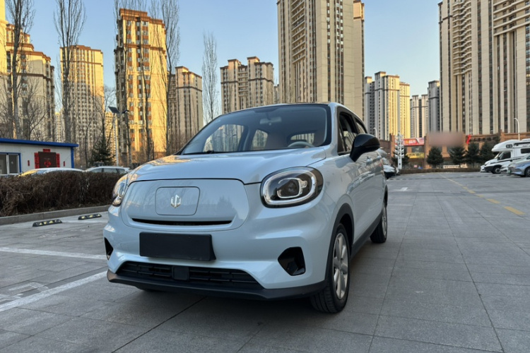 零跑汽车 零跑T03 2023款 403轻享版车身外观1