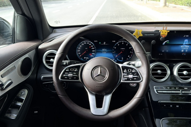 奔驰GLC 2020款 改款 GLC 260 L 4MATIC 动感型中控内饰7012