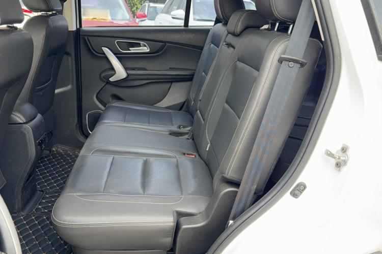 SWM斯威汽车 SWM斯威X7 2016款 1.5T 手动豪华型 7座中控内饰21