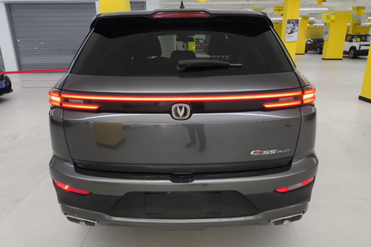 长安CS55PLUS 2021款 蓝鲸版 1.5T DCT尊贵型车身外观6