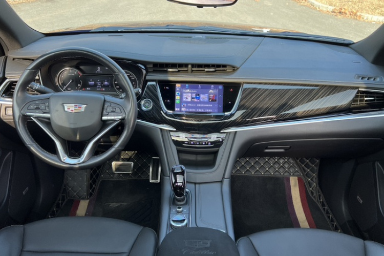 凯迪拉克XT6 2022款 2.0T 六座四驱豪华型标准版中控内饰7007
