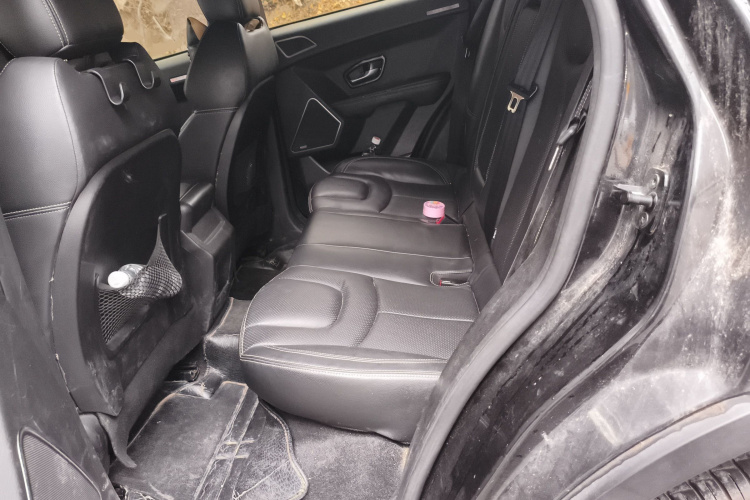 陆风X7 2015款 2.0T 全景尊贵版中控内饰21