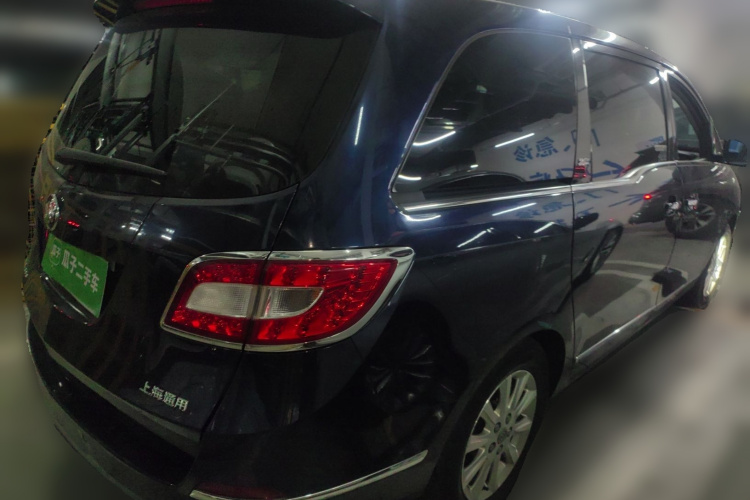 别克GL8 2013款 3.0L GT豪华商务豪雅版车身外观6005