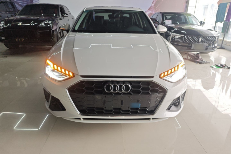 奥迪A4L 2020款 40 TFSI 时尚动感型车身外观2