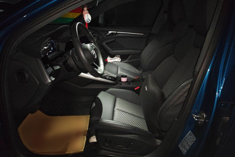 奥迪A3 2021款 Sportback 35 TFSI 时尚致雅型中控内饰19