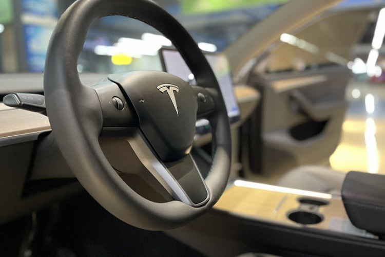 特斯拉 Model Y 2021款 标准续航后驱版局部细节13