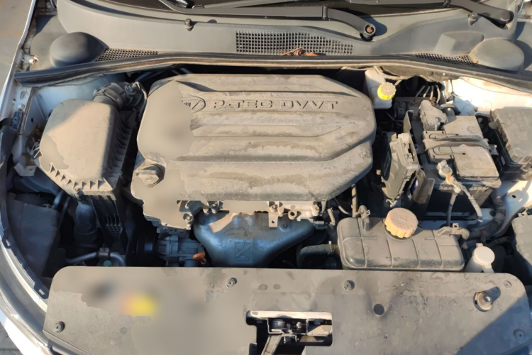 宝骏310 2017款 1.5L 自动豪华型机舱底盘24