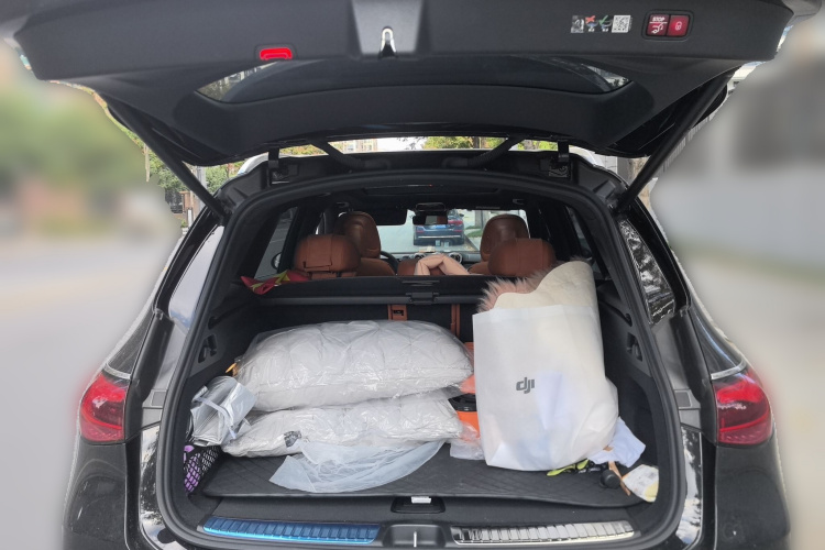 奔驰GLC 2025款 改款 GLC 260 L 4MATIC 豪华型中控内饰23