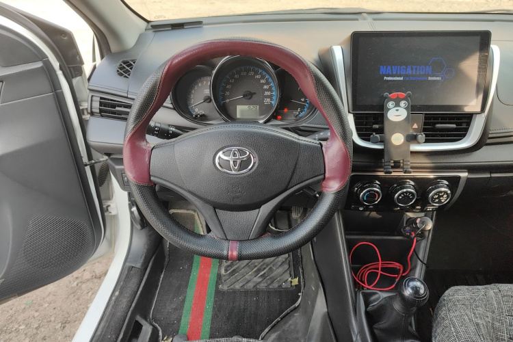 丰田 YARiS L 致炫 2016款 改款 1.3E 手动魅动版局部细节13