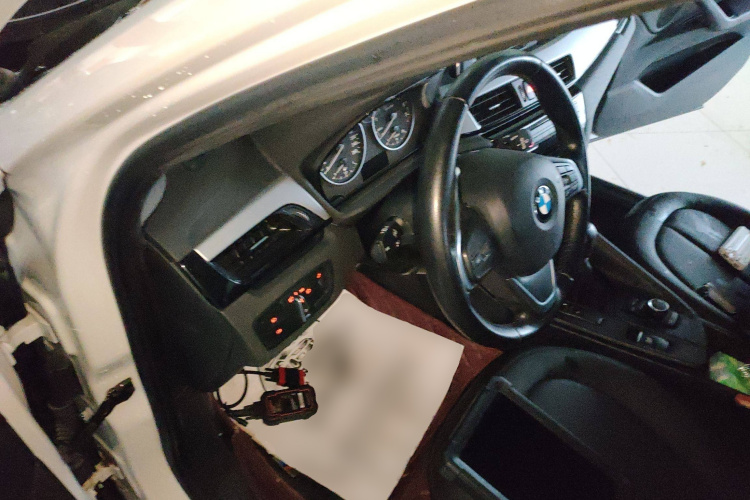 宝马X1 2016款 sDrive18Li 尊享型中控内饰7003
