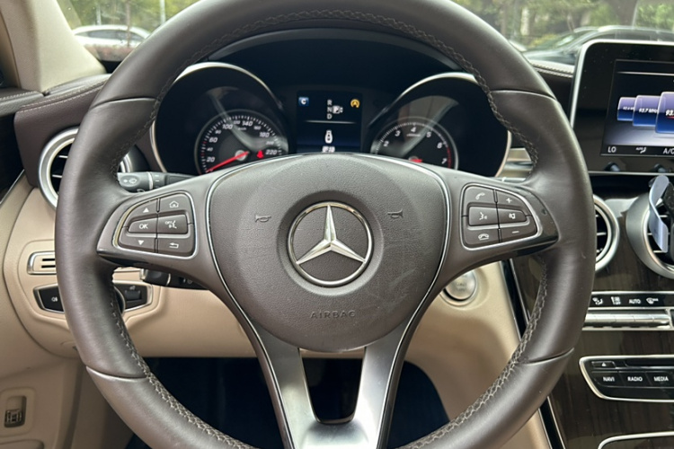 奔驰C级 2015款 C 200 L局部细节13