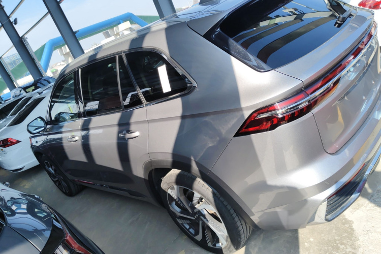 吉利汽车 星越L 2023款 2.0TD 高功自动两驱旗舰型车身外观4