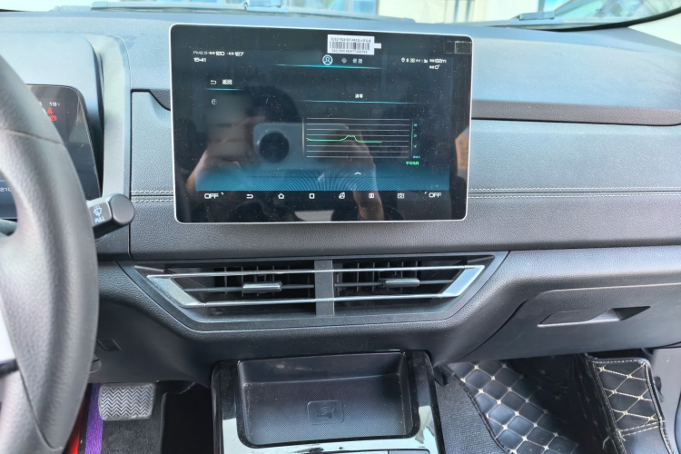 比亚迪 元新能源 2019款 EV535 高能领航版局部细节16