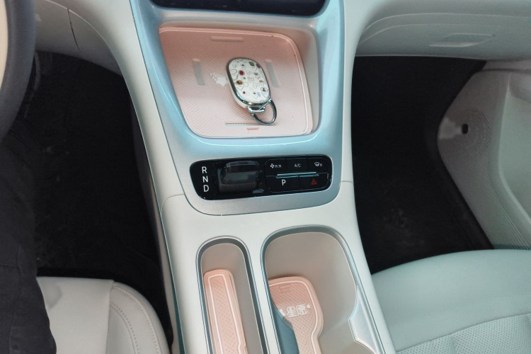 吉利银河 星愿 2025款 UP 410km 探索版局部细节18