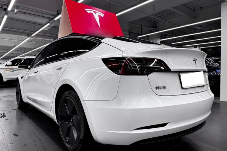 特斯拉 Model 3 2022款 后轮驱动版车身外观6004