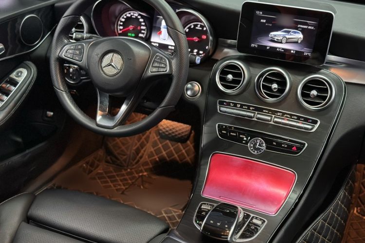 奔驰C级(进口) 2018款 C 200 旅行轿车中控内饰7003