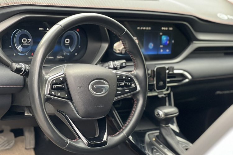 广汽传祺 传祺GS4 2020款 270T 自动智联科技版中控内饰7008