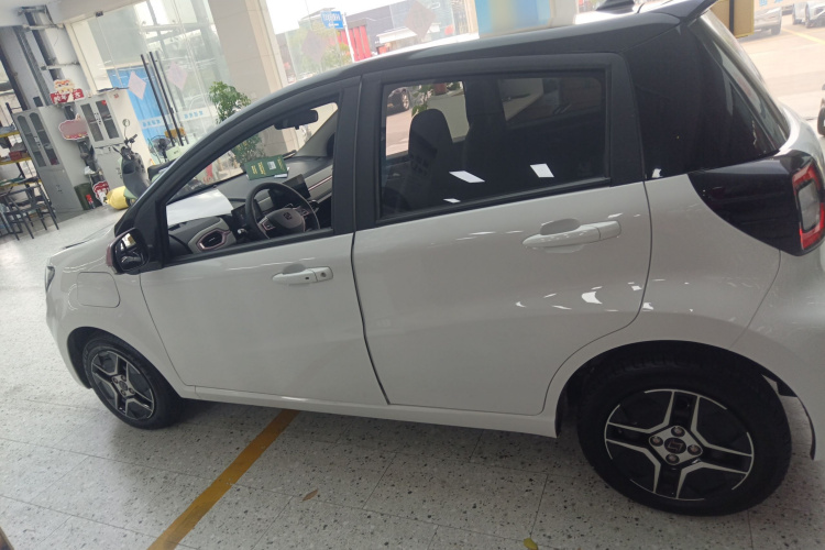 思皓 花仙子 2021款 集美版 302km 时尚型车身外观4