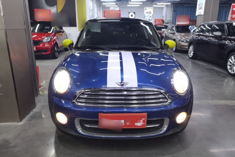 MINI 2012款 1.6L COOPER Baker Street车身外观2
