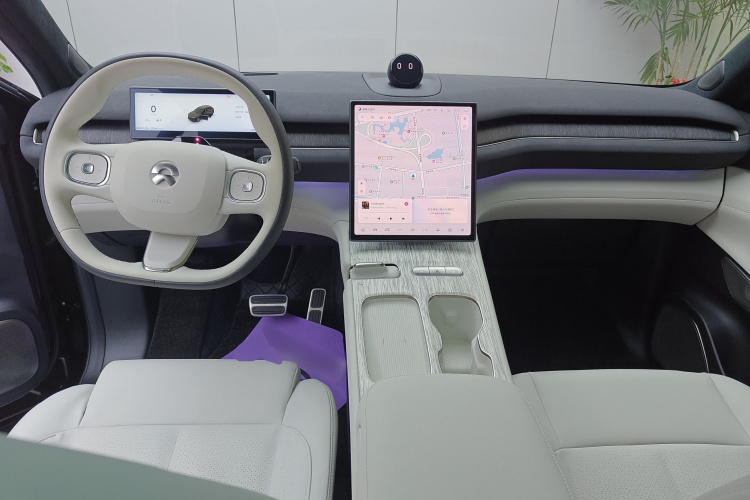 蔚来ES7 2022款 75kWh中控内饰7002