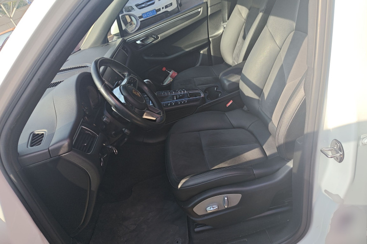 保时捷 2017款  Macan 2.0T中控内饰19