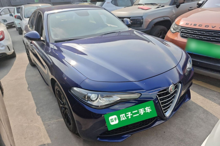 阿尔法·罗密欧 Giulia朱丽叶 2017款 2.0T 200HP 精英版车身外观3