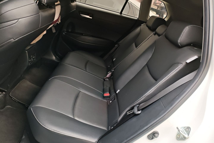 丰田 锋兰达 2023款 2.0L 智能电混双擎 尊贵版中控内饰21