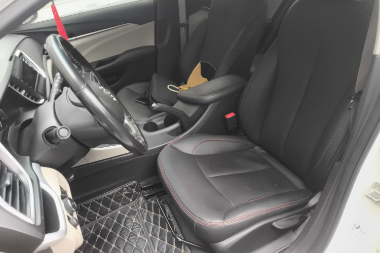 别克 英朗 2018款 15T 手动精英型 国V中控内饰19