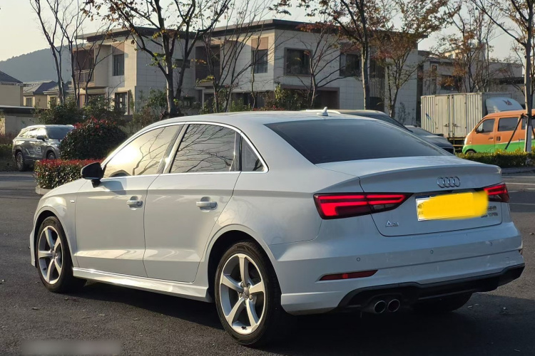 奥迪A3 2017款 Limousine 35 TFSI 时尚型车身外观6009