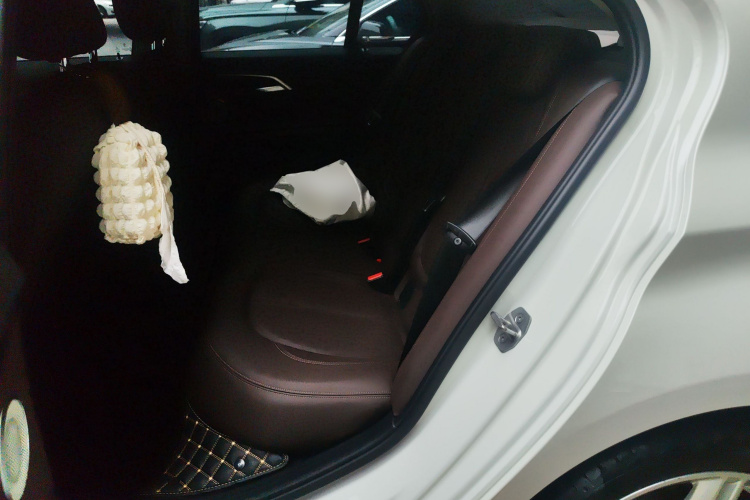 宝马1系 2022款 120i M运动曜夜版中控内饰21