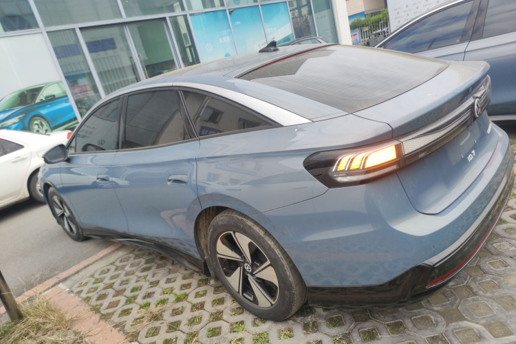 大众ID.7 VIZZION 2024款 AIR车身外观4