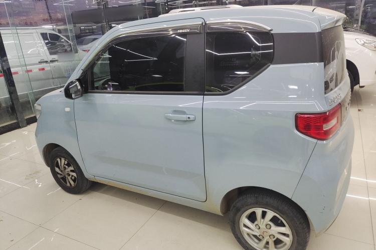 五菱汽车 宏光MINIEV 2020款 悦享款 磷酸铁锂车身外观4