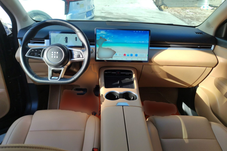 蓝电E5 PLUS 2025款 165km 长续航版 5座中控内饰12