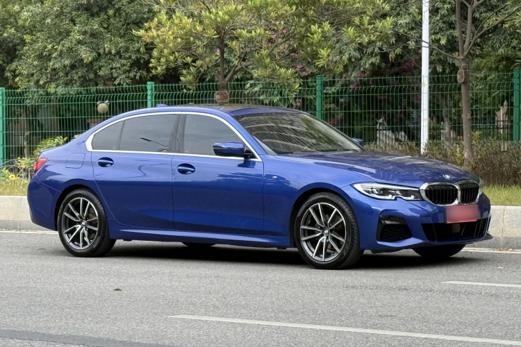 宝马3系 2021款 改款二 325Li M运动套装车身外观6008