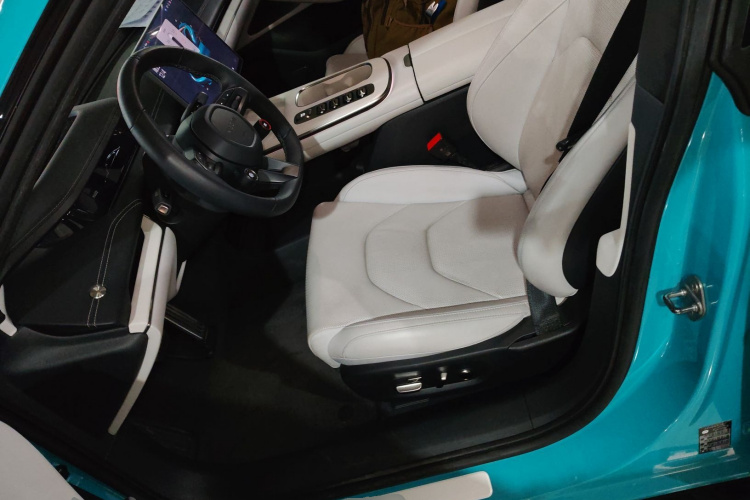 小米汽车 小米SU7 2024款 四驱超长续航高阶智驾Max版局部细节19