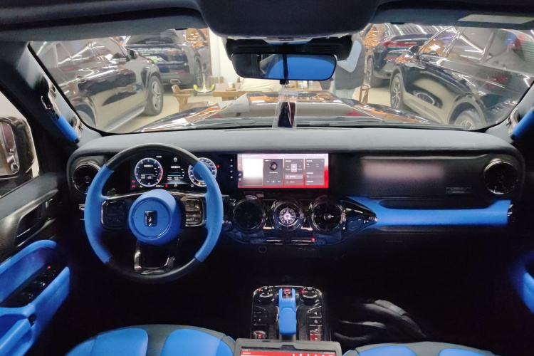 超境汽车 共创坦克300 2023款 2.0T 赛博骑士中控内饰12