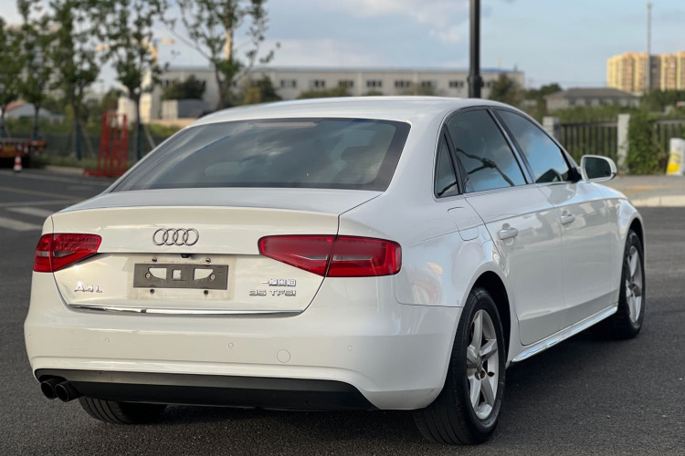 奥迪A4L 2016款 35 TFSI 自动标准型车身外观6005