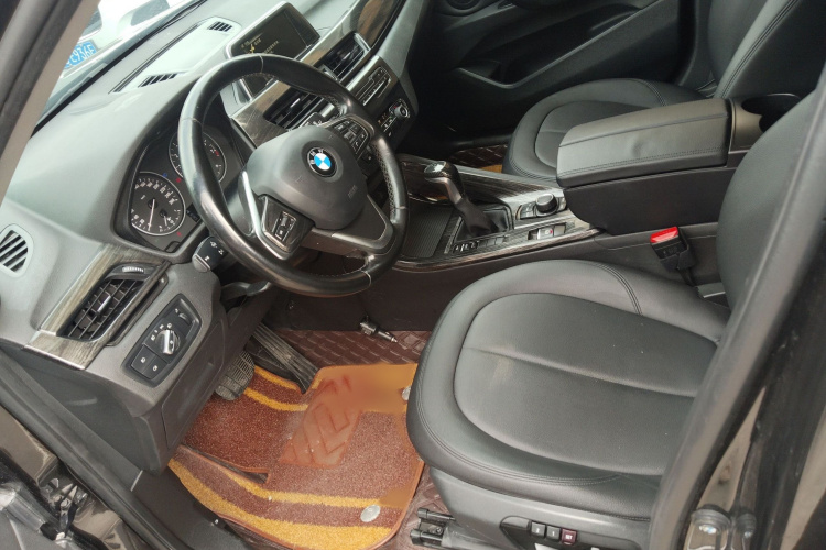 宝马X1 2018款 sDrive20Li 领先型局部细节19