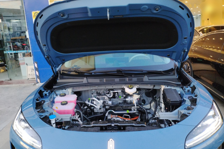 鸿蒙智行 尚界H5 2025款 纯电 Max 长续航机舱底盘24