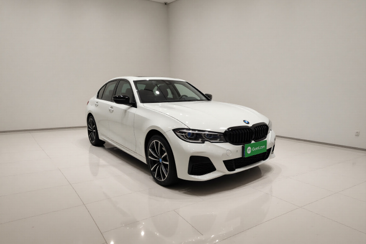 宝马3系 2022款 改款 325i M运动曜夜套装车身外观3