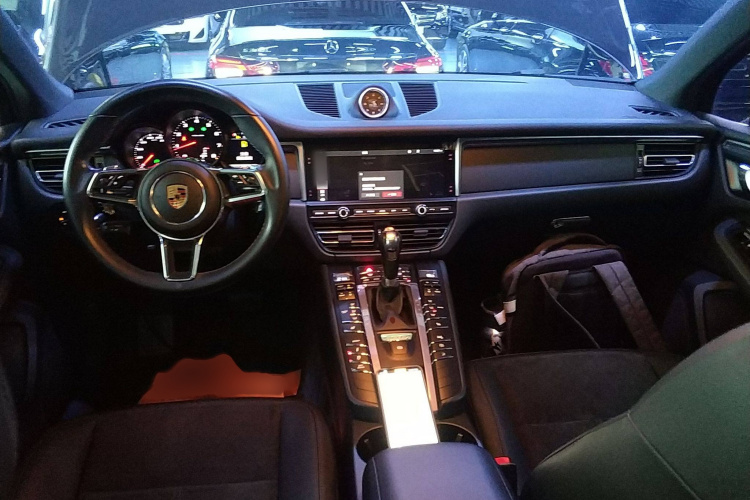 保时捷 2018款 Macan 2.0T中控内饰7002