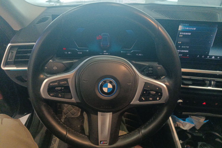 宝马i4 2023款 eDrive35局部细节13