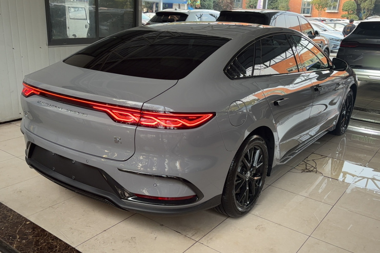 比亚迪 汉 2025款 DM-i 125KM精英型车身外观6005