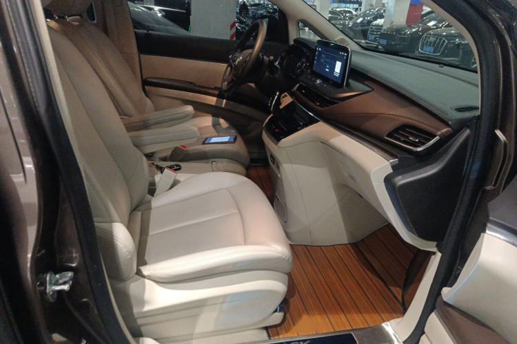 别克GL8 2023款 陆上公务舱 智享型局部细节41