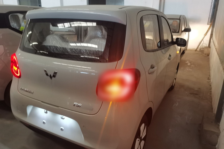 五菱汽车 宏光MINIEV 2025款 四门版 进阶款车身外观7