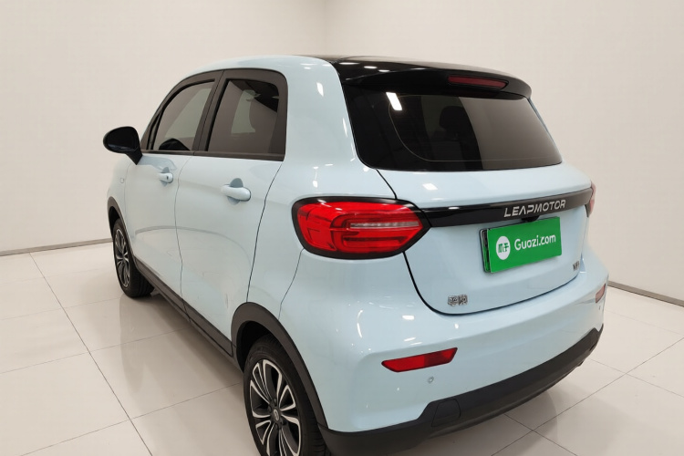 零跑汽车 零跑T03 2024款 310舒享版车身外观5